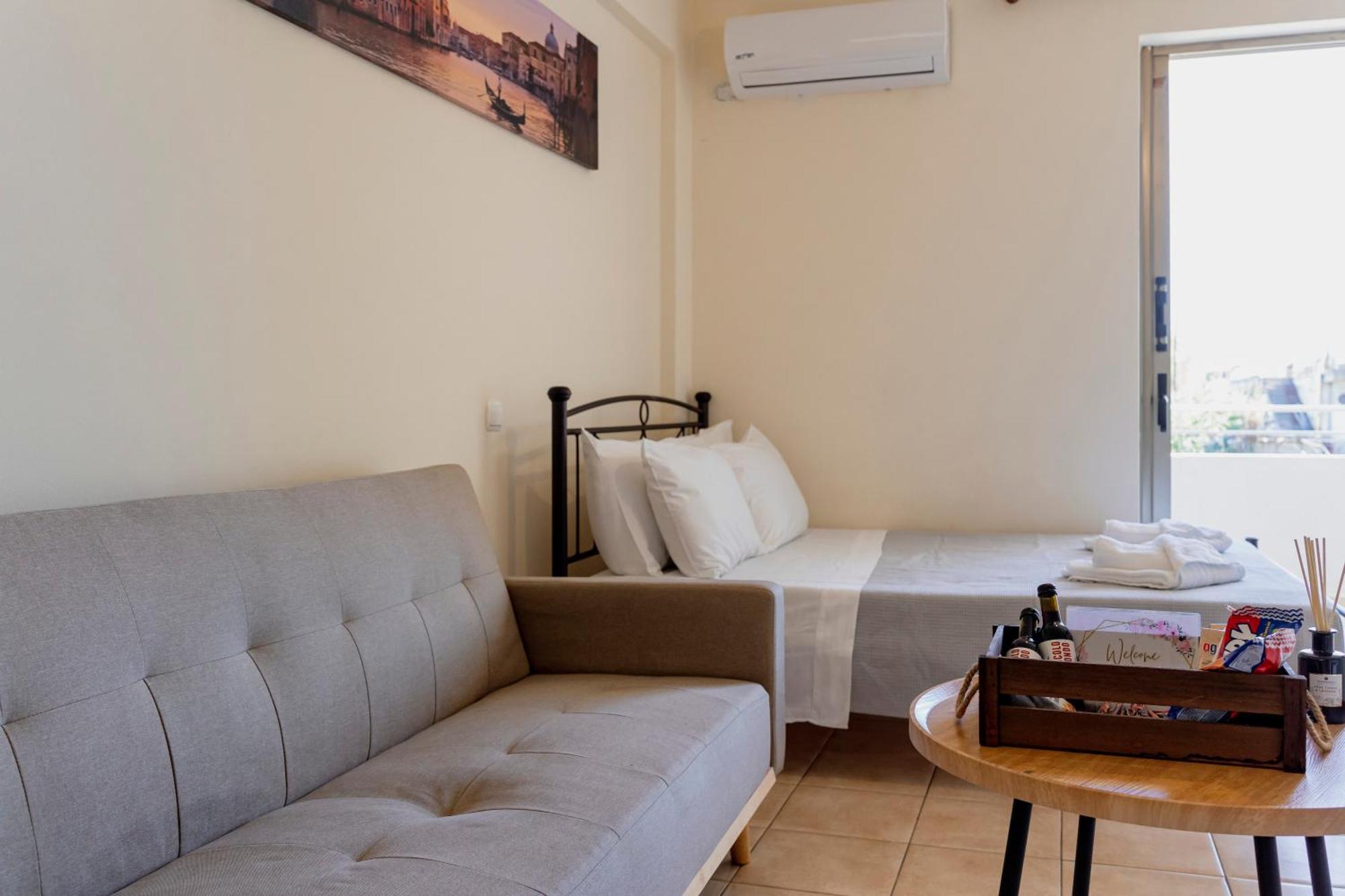 Cozy Nights Apartment Messini Exterior photo